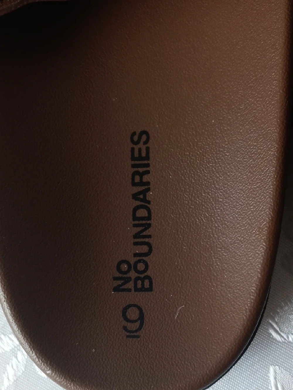 NWT No Boundaries Men's Brown Suede Fisherman Sandals with Buckle